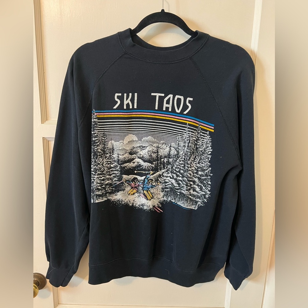 Vintage Ski Taos Pullover Crewneck Sweatshirt